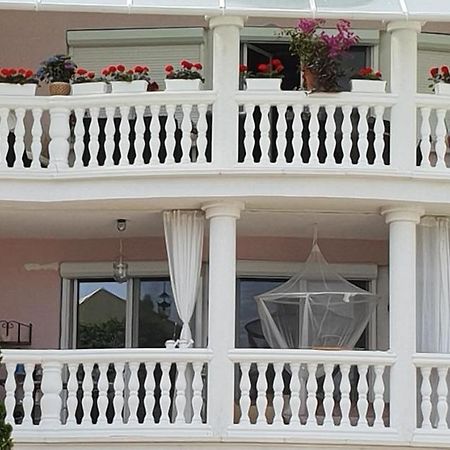 Sunny House Apartman Segedin Dış mekan fotoğraf