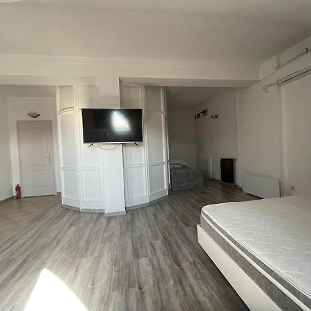 Sunny House Apartman Segedin Dış mekan fotoğraf