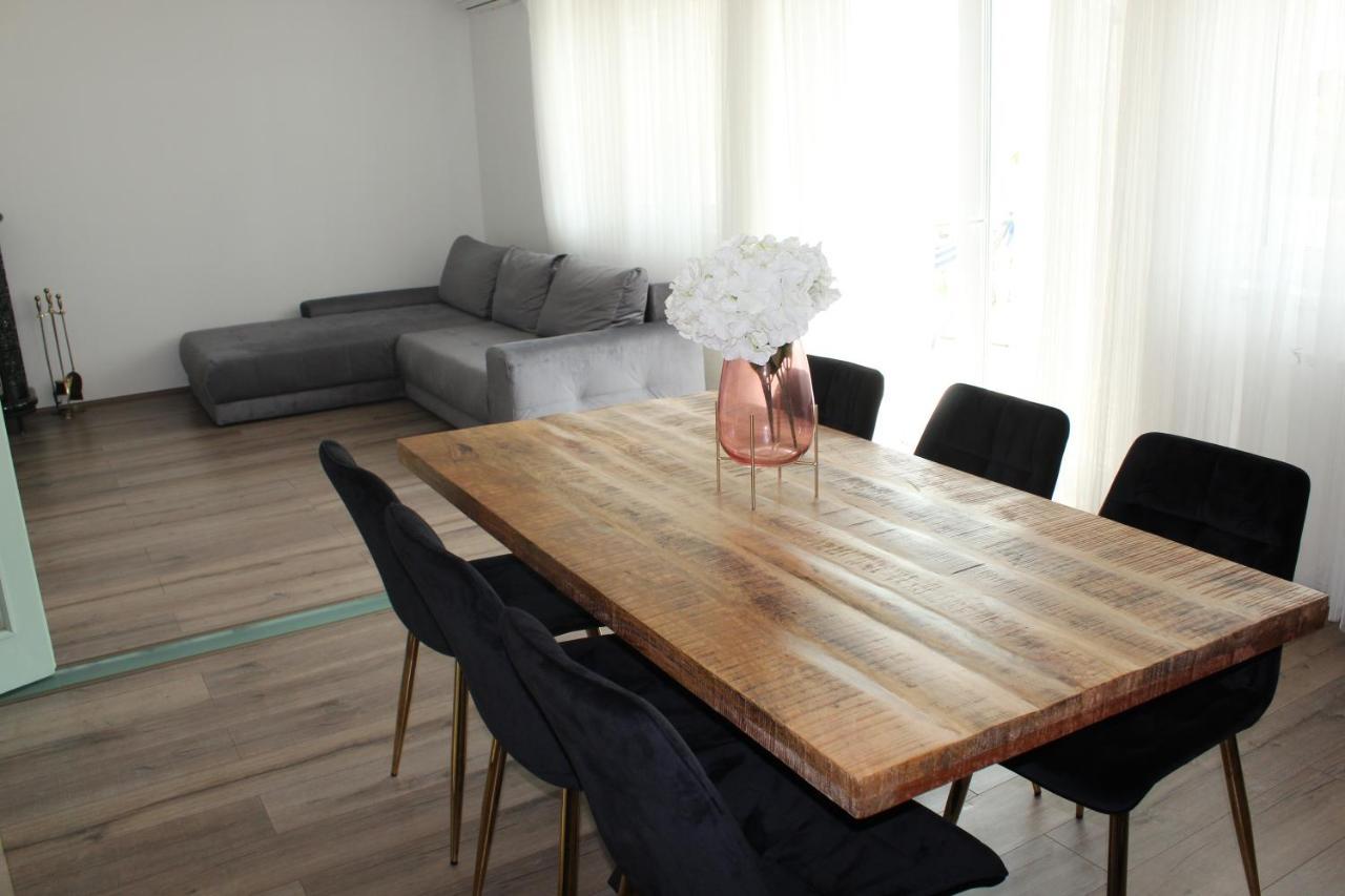 Sunny House Apartman Segedin Dış mekan fotoğraf