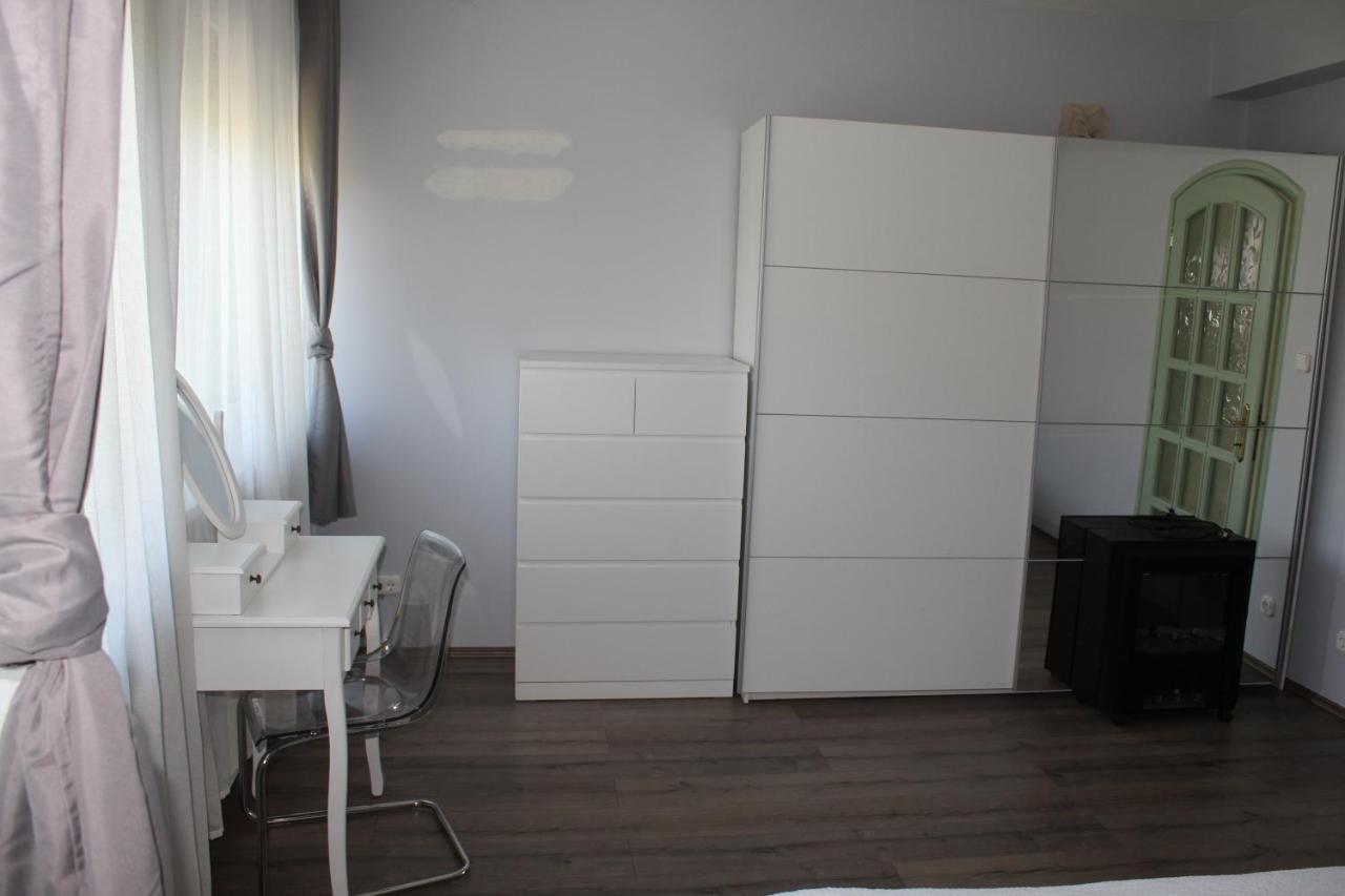 Sunny House Apartman Segedin Dış mekan fotoğraf