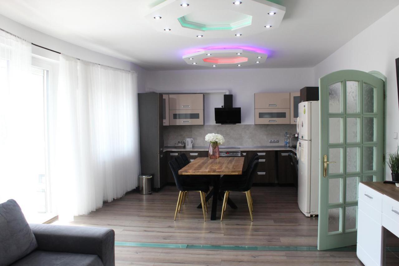Sunny House Apartman Segedin Dış mekan fotoğraf