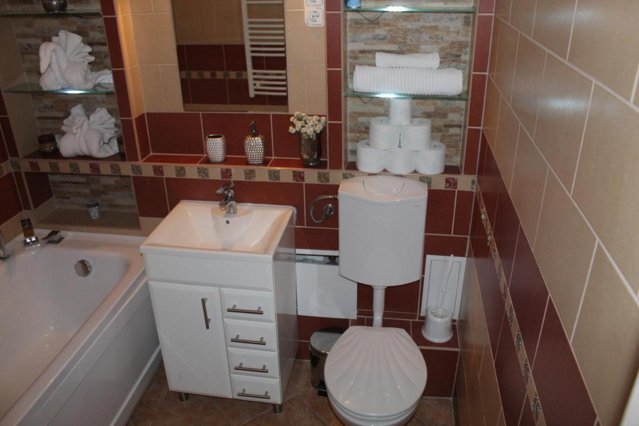 Sunny House Apartman Segedin Dış mekan fotoğraf