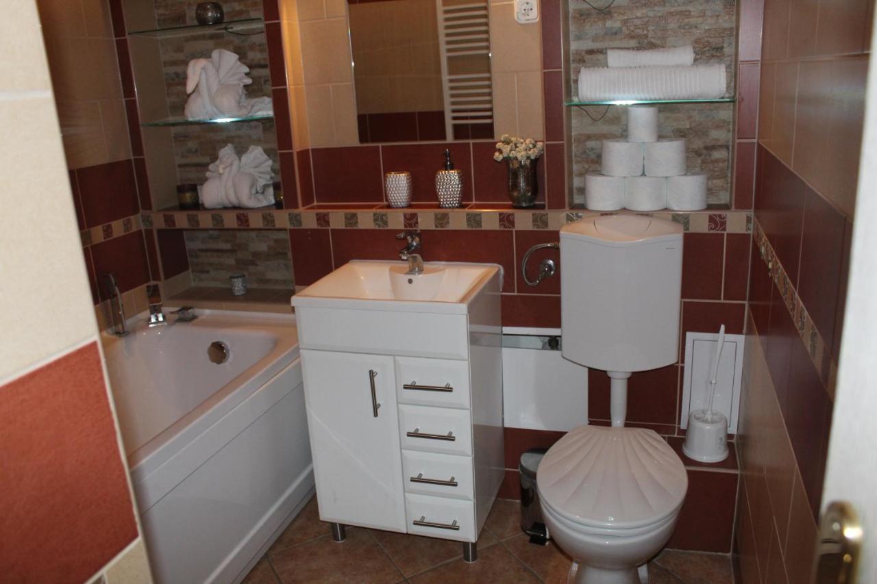 Sunny House Apartman Segedin Dış mekan fotoğraf